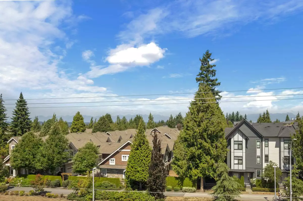 Swimming Pool Photo of 20 16337 23a Avenue, Surrey, BC