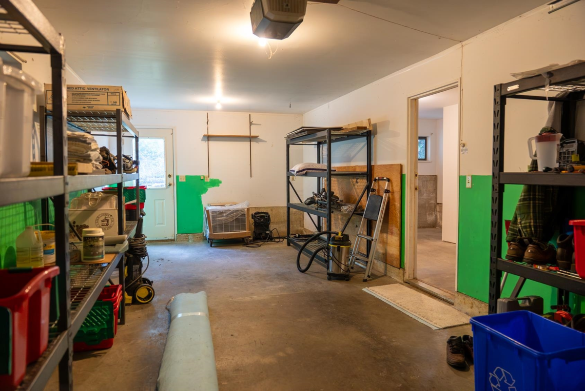 Garden / Landscaping Photo of 37150 Schooner Way, Pender Island, BC