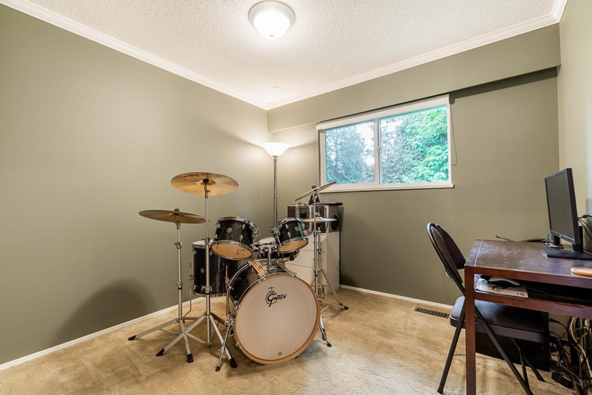 Laundry Room Photo of 9005 Collings Way, Delta, BC