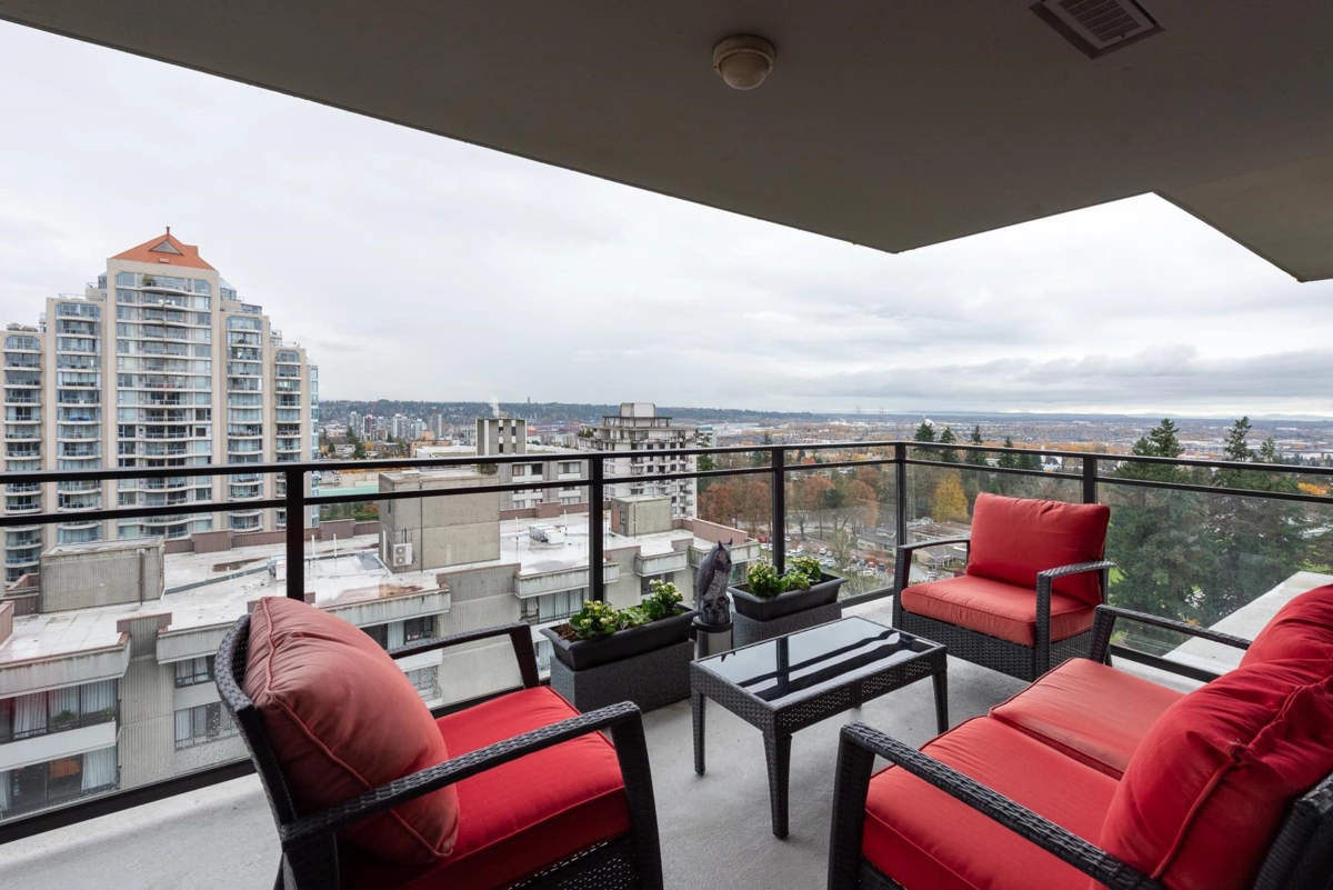 Entry Foyer Photo of 1701 720 Hamilton Street, New Westminster, BC