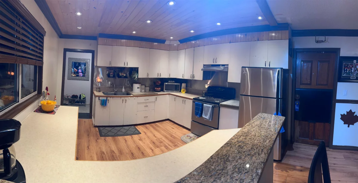 Kitchen Photo of 10956 128a Street, Surrey, BC