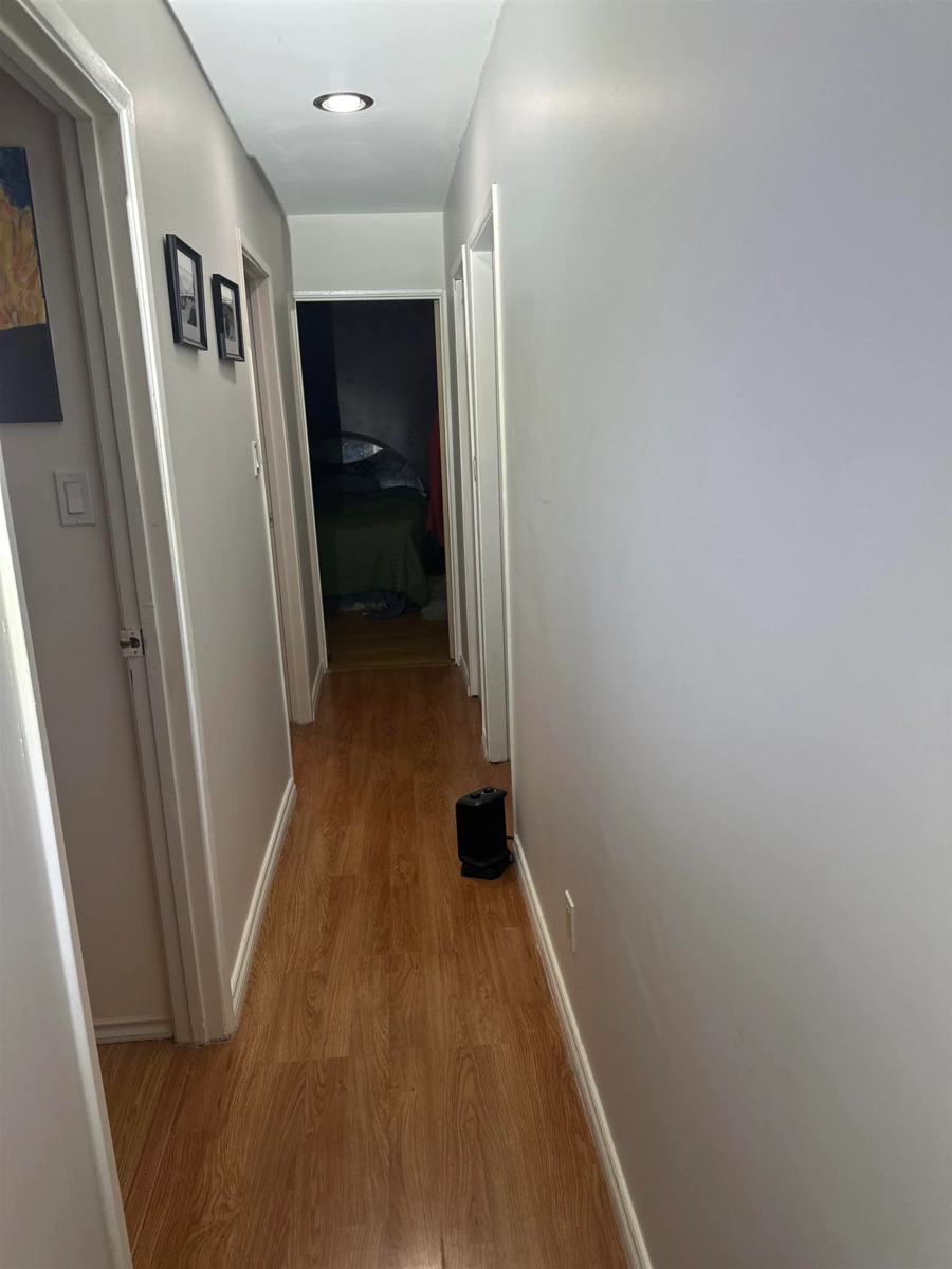 Laundry Room Photo of 10956 128a Street, Surrey, BC