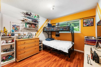 Laundry Room Photo of 4108 196 Street, Langley, BC