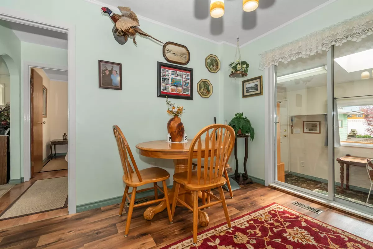 Breakfast Nook Photo of 46186 Gore Avenue, Chilliwack, BC