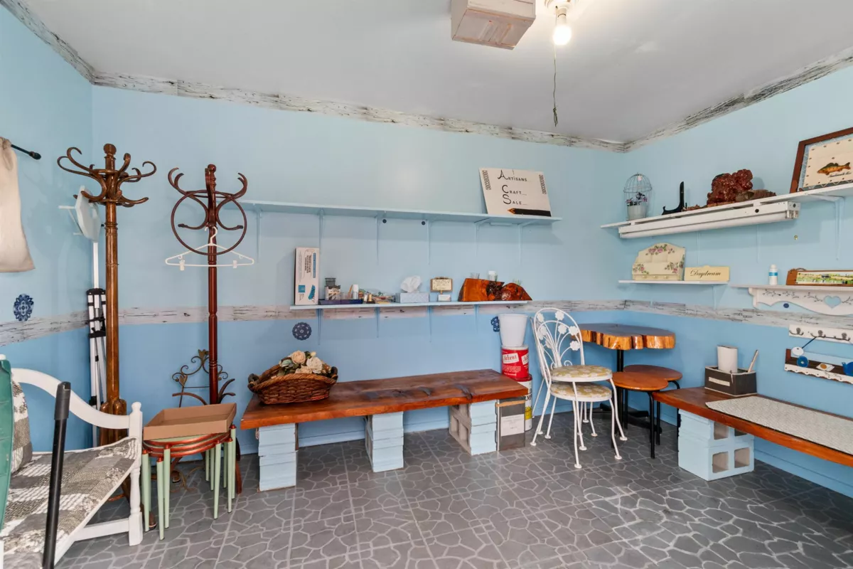 Hot Tub / Spa Photo of 46186 Gore Avenue, Chilliwack, BC