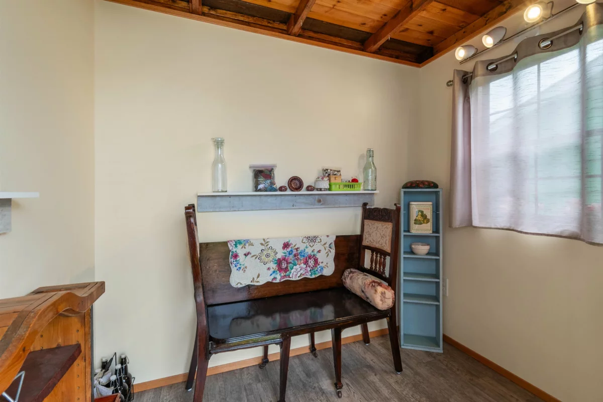 Mudroom Photo of 46186 Gore Avenue, Chilliwack, BC