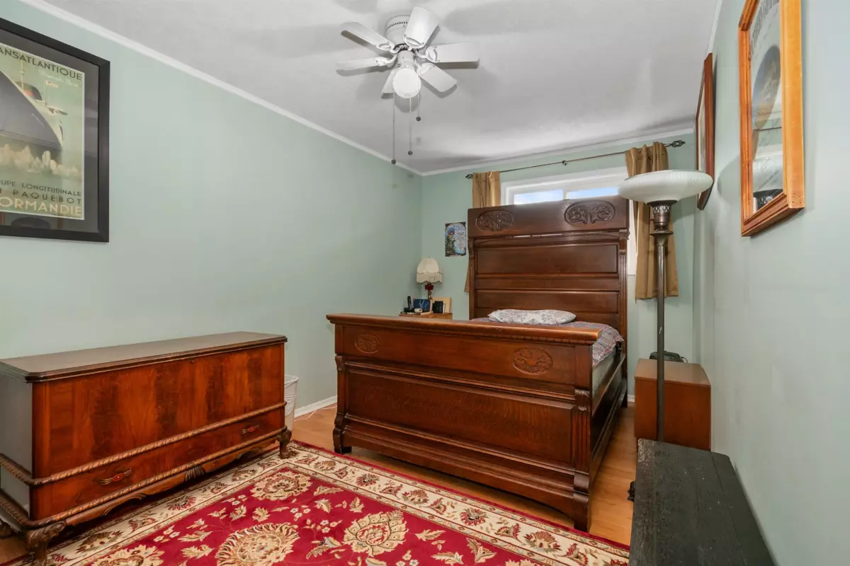 Powder Room Photo of 46186 Gore Avenue, Chilliwack, BC