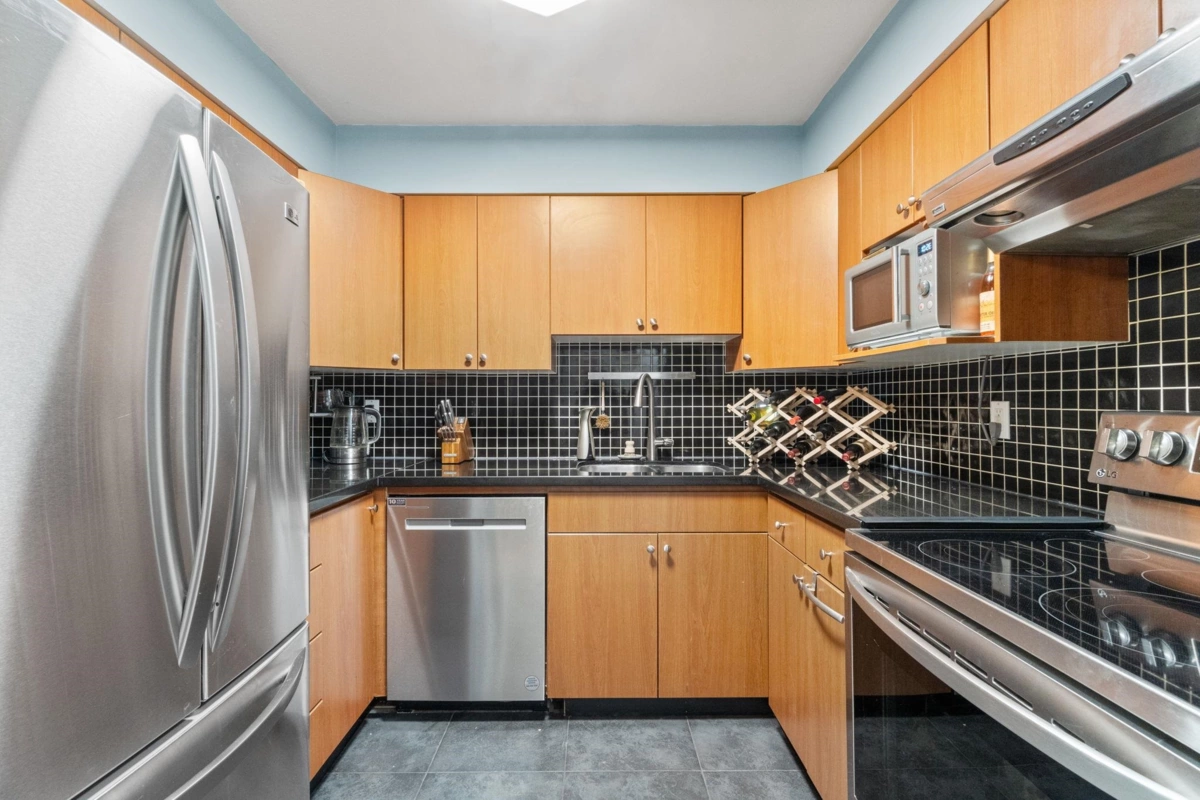 Breakfast Nook Photo of 102 1689 E 4th Avenue, Vancouver, BC