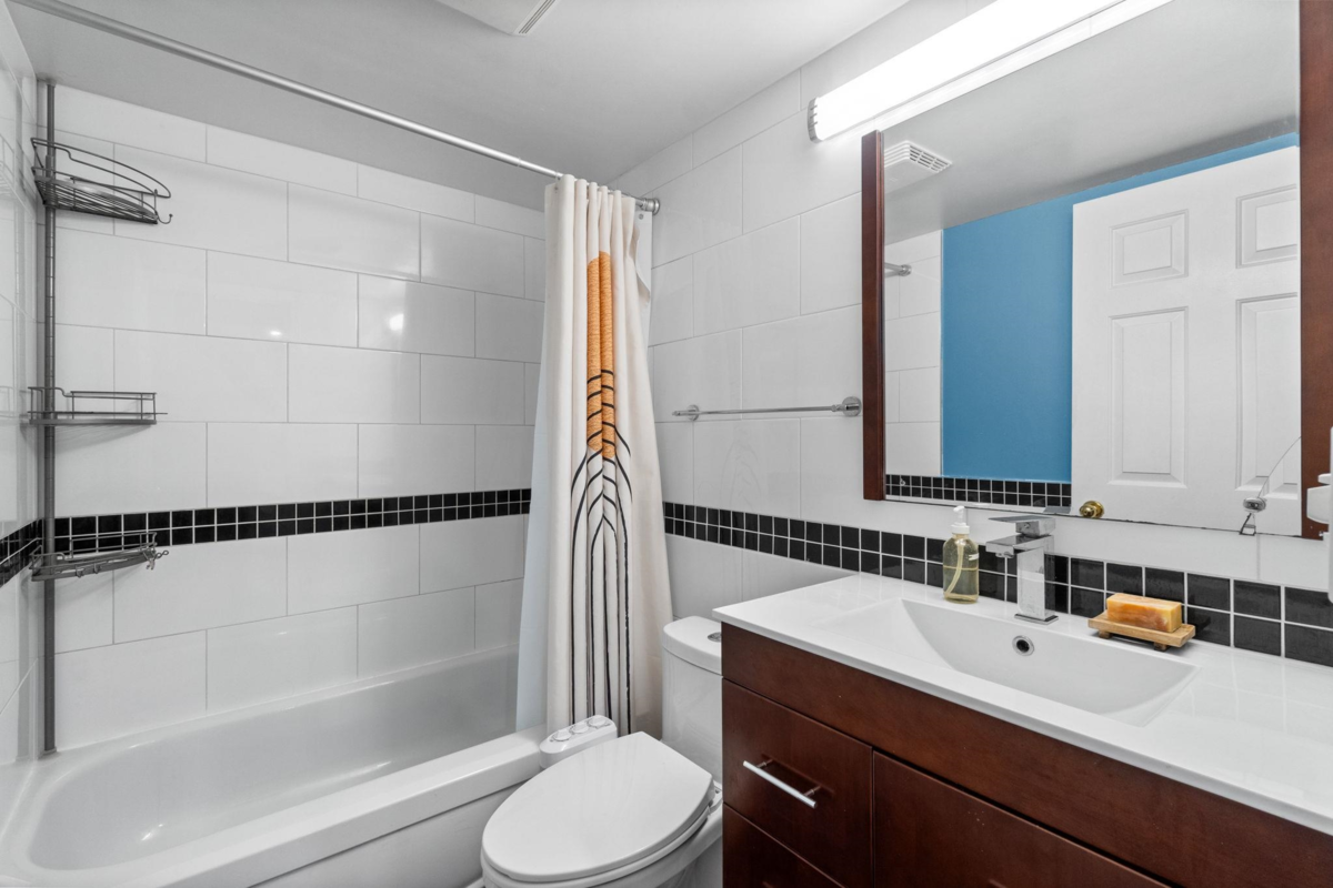 Guest Bathroom Photo of 102 1689 E 4th Avenue, Vancouver, BC