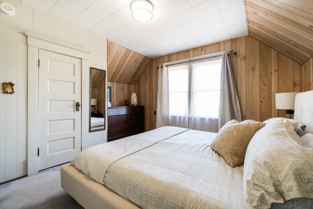 Guest Bathroom Photo of 498 E 5th Avenue, Vancouver, BC