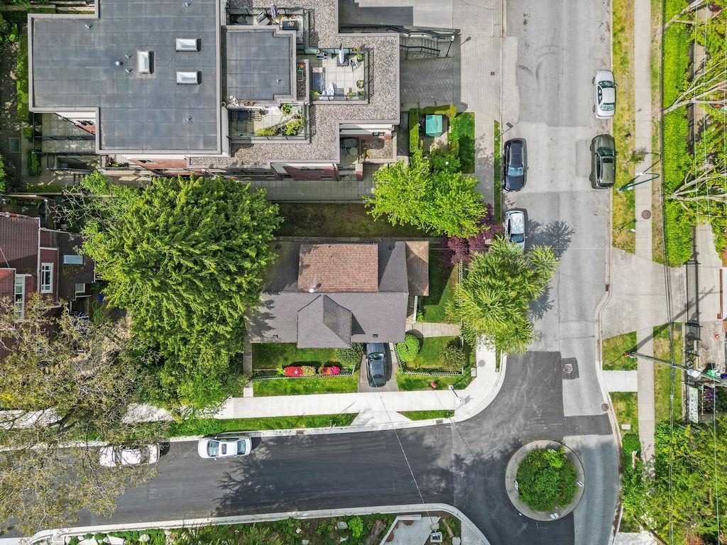 Staircase Photo of 498 E 5th Avenue, Vancouver, BC
