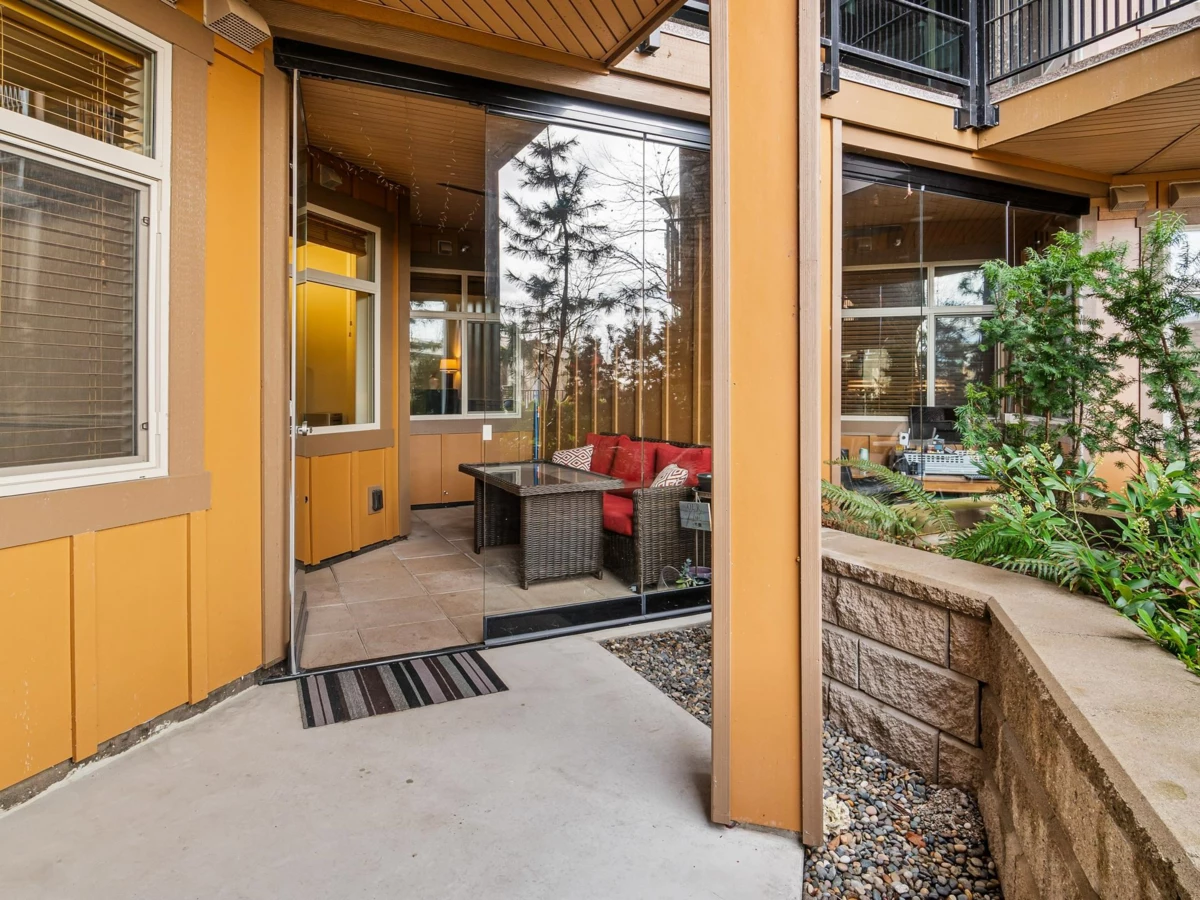 Front Yard Photo of A113 20716 Willoughby Town Centre Drive, Langley, BC