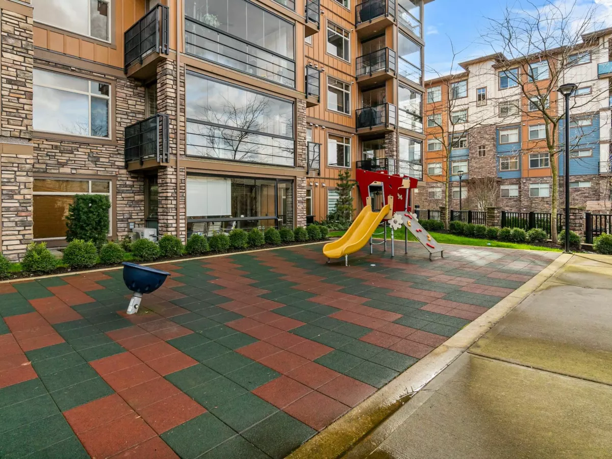 Swimming Pool Photo of A113 20716 Willoughby Town Centre Drive, Langley, BC