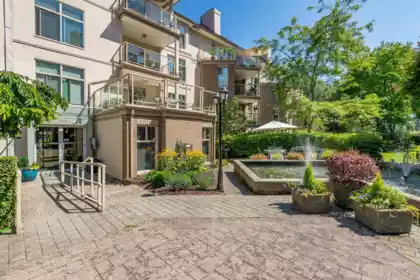 209 15350 19a Avenue, Surrey, BC, Surrey — Apartment/Condo for sale