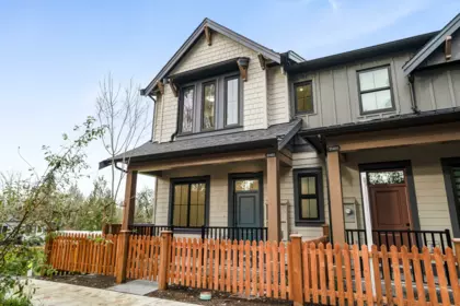 20483 74b Avenue, Langley, BC, Langley — Row House (Non-Strata) for sale
