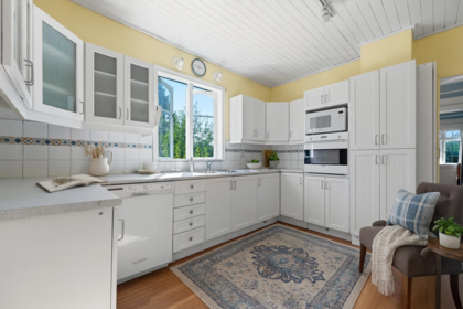 Pantry Photo of 1376 11th Street, West Vancouver, BC