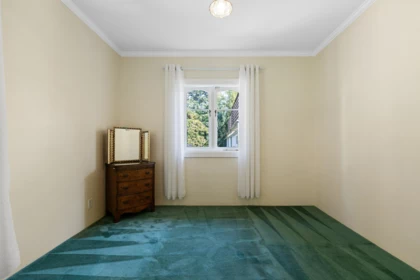 Powder Room Photo of 1376 11th Street, West Vancouver, BC