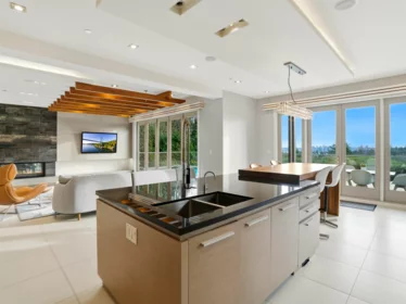 Kitchen Island Photo of 720 Parkside Road, West Vancouver, BC