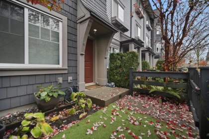36 6450 187 Street, Surrey, BC, Surrey — Townhouse for sale