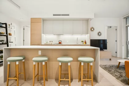 Family Room Photo of 3801 1289 Hornby Street, Vancouver, BC