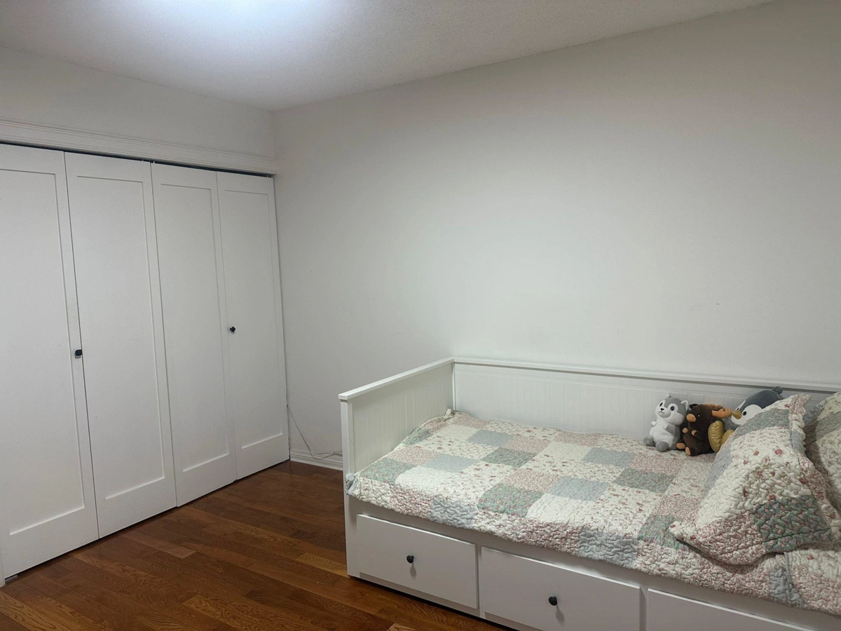 Family Room Photo of 12737 Crescent Road, Surrey, BC