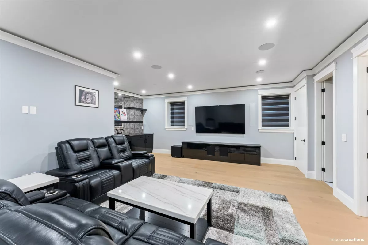 Outdoor Deck Photo of 7555 140a Street, Surrey, BC