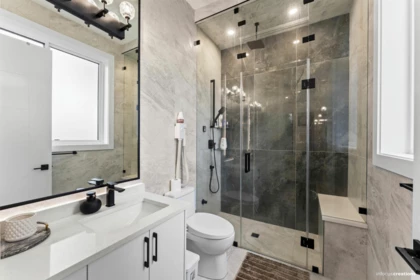 Powder Room Photo of 7555 140a Street, Surrey, BC