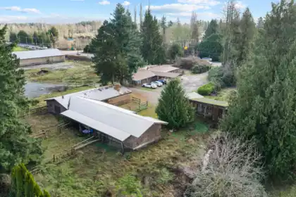Hot Tub / Spa Photo of 24733 16 Avenue, Langley, BC