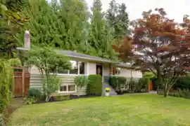 3658 Loraine Avenue, North Vancouver, BC