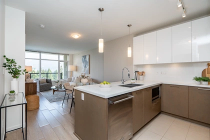 2209 3080 Lincoln Avenue, Coquitlam, BC, Coquitlam — Apartment/Condo for sale