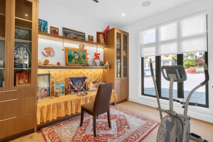 Kitchen Photo of 9376 164 Street, Surrey, BC