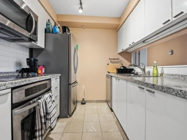 Kitchen Island Photo of 2101 1200 Alberni Street, Vancouver, BC