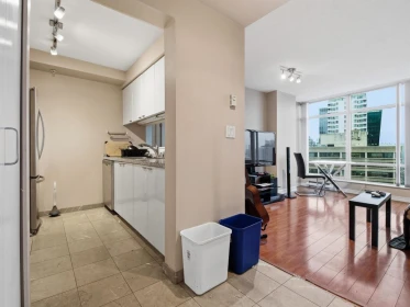 Kitchen Photo of 2101 1200 Alberni Street, Vancouver, BC