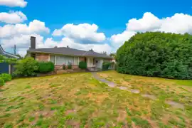 676 W 53rd Avenue, Vancouver, BC