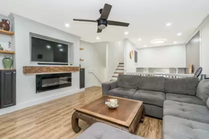 17 33293 E Bourquin Crescent, Abbotsford, BC, Central Abbotsford — 3 bed townhouse for sale