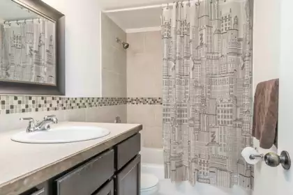 Primary Bedroom Photo of 17 33293 E Bourquin Crescent, Abbotsford, BC