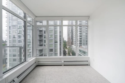 Powder Room Photo of 717 13350 Central Avenue, Surrey, BC