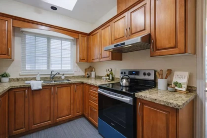 Breakfast Nook Photo of 4774 Knight Street, Vancouver, BC