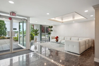 5A 1403 Beach Avenue, Vancouver, BC