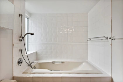 Hallway Photo of 5A 1403 Beach Avenue, Vancouver, BC