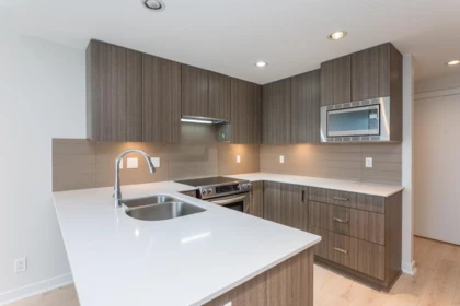 Kitchen Island Photo of 1205 125 Columbia Street, New Westminster, BC