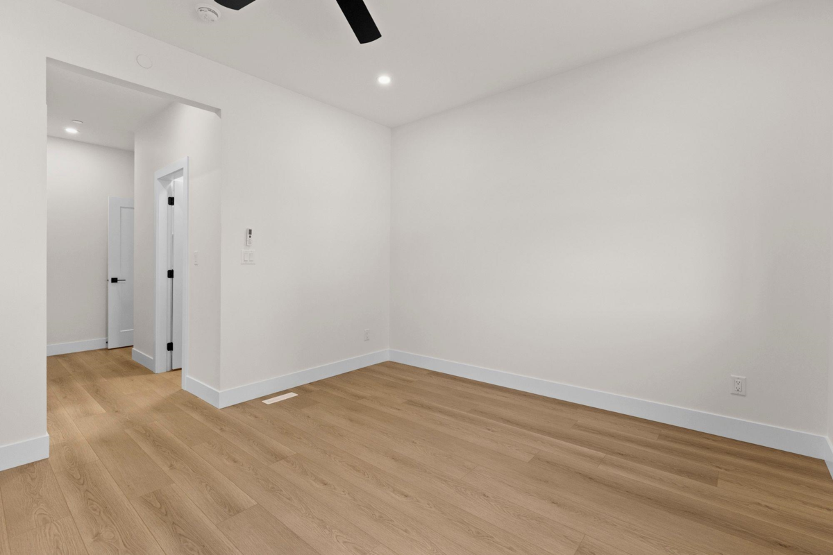 Guest Bathroom Photo of 8546 Dunbar Way, Mission, BC