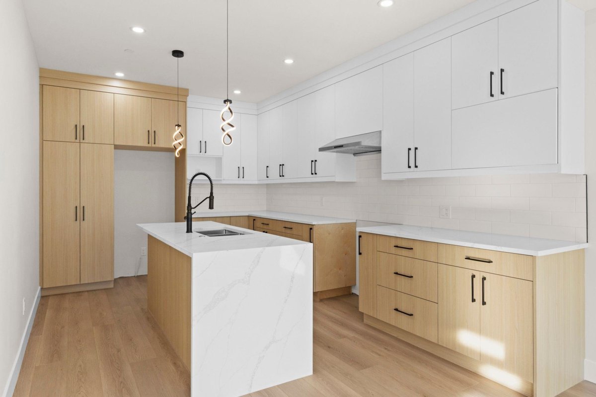 Kitchen Photo of 8546 Dunbar Way, Mission, BC