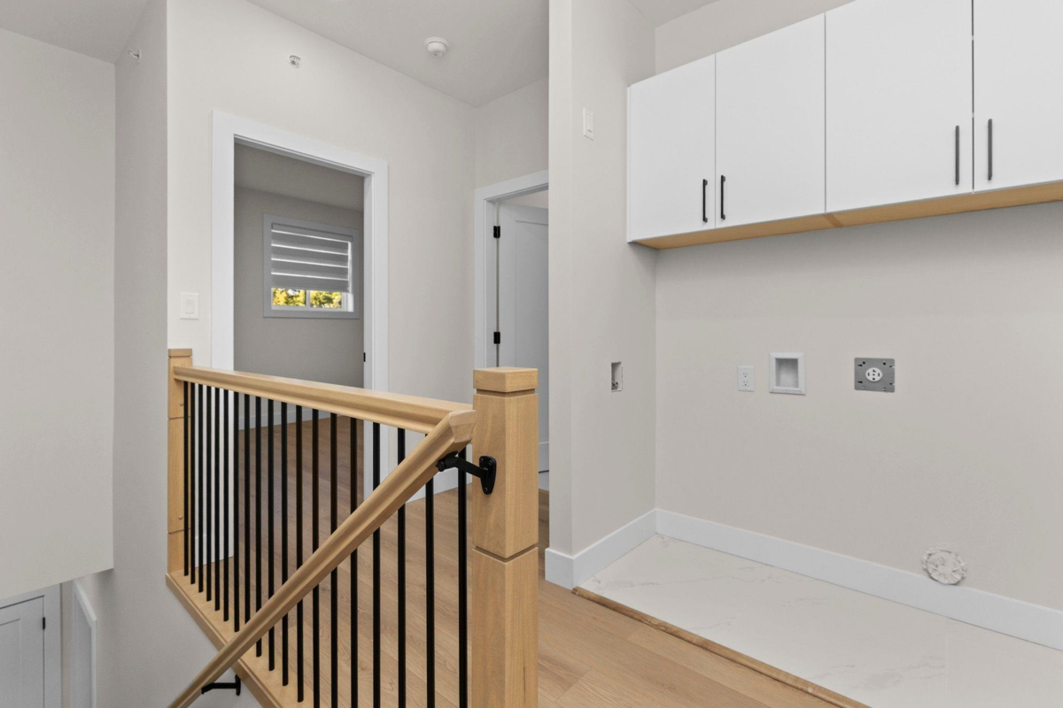 Laundry Room Photo of 8546 Dunbar Way, Mission, BC