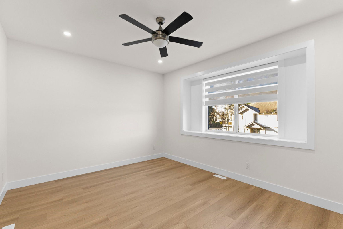 Powder Room Photo of 8546 Dunbar Way, Mission, BC