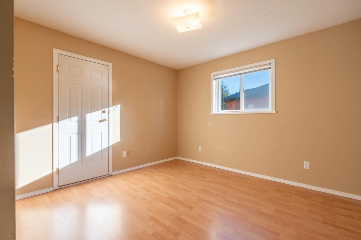 Guest Bathroom Photo of 6343 Marmot Road, Sechelt, BC