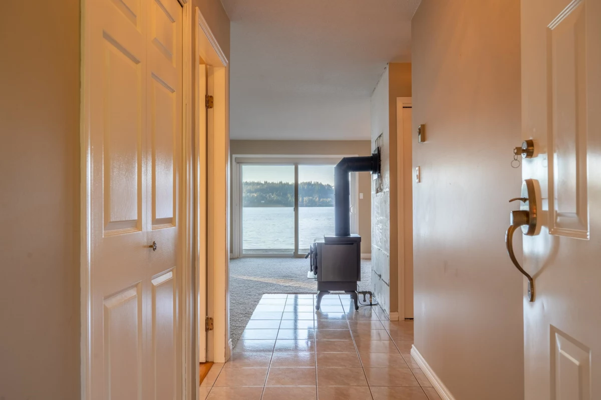 Mudroom Photo of 6343 Marmot Road, Sechelt, BC
