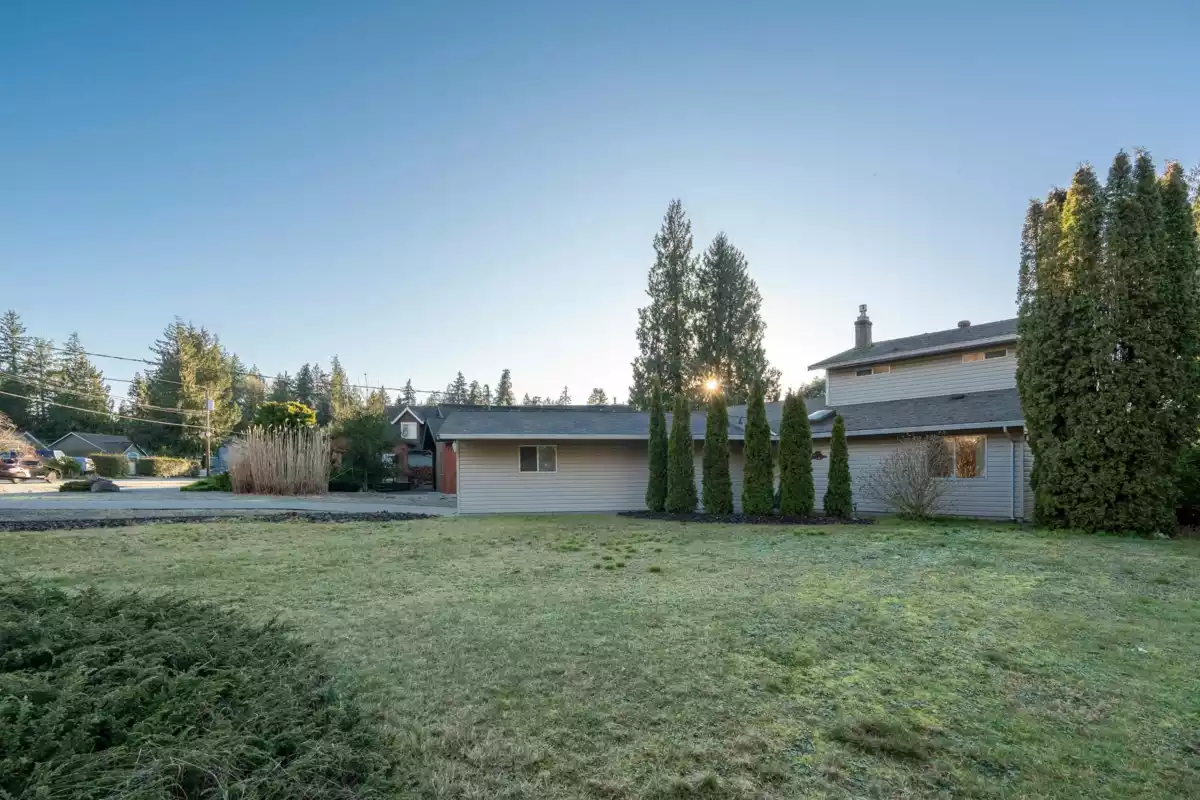 Outdoor Kitchen Photo of 6343 Marmot Road, Sechelt, BC