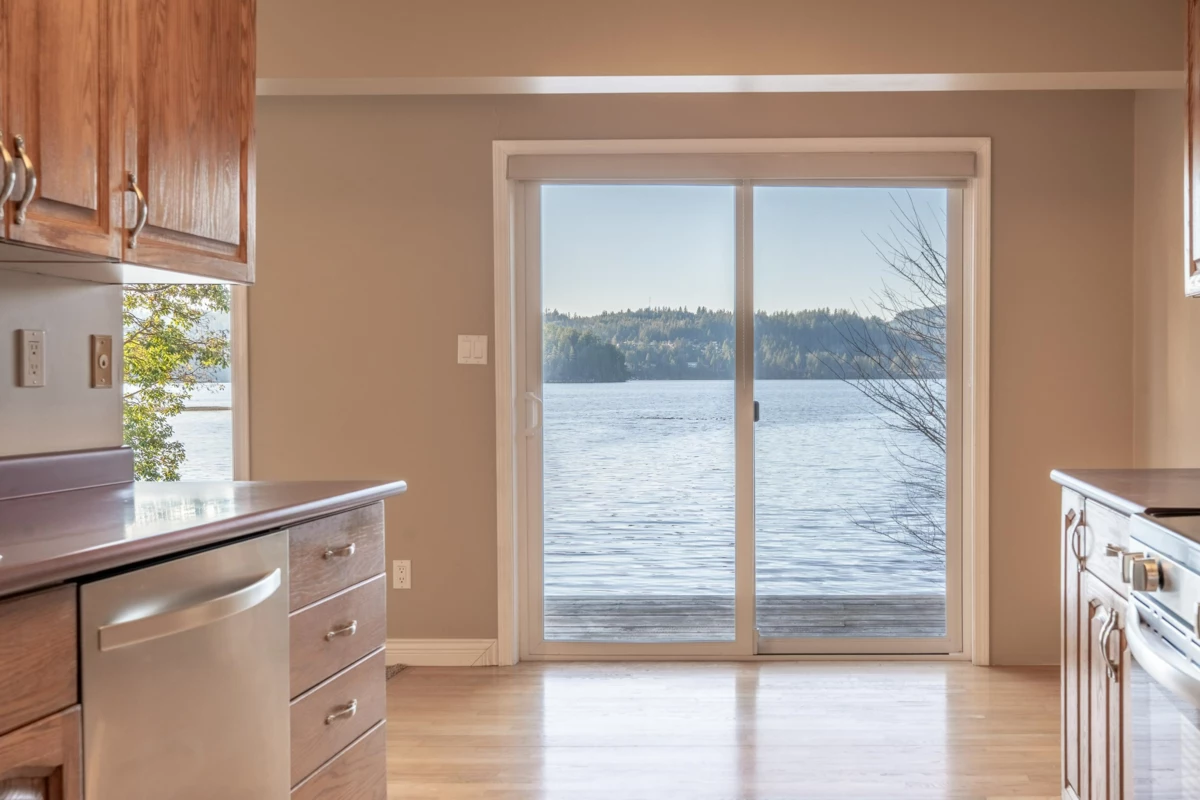 Primary Bathroom Photo of 6343 Marmot Road, Sechelt, BC