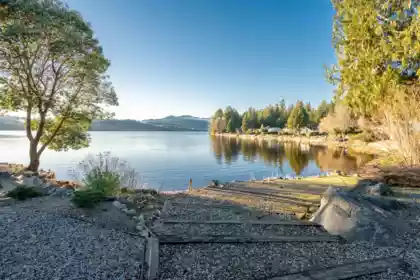 6343 Marmot Road, Sechelt, BC, Sechelt District — 3 bed single family residence for sale